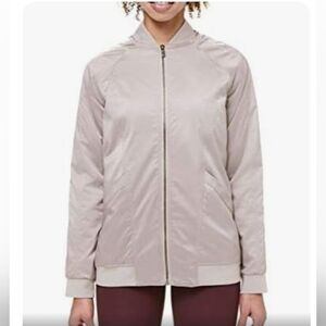Trace Back Bomber jacket Lululemon Size 8 like new condition dark chrome silver